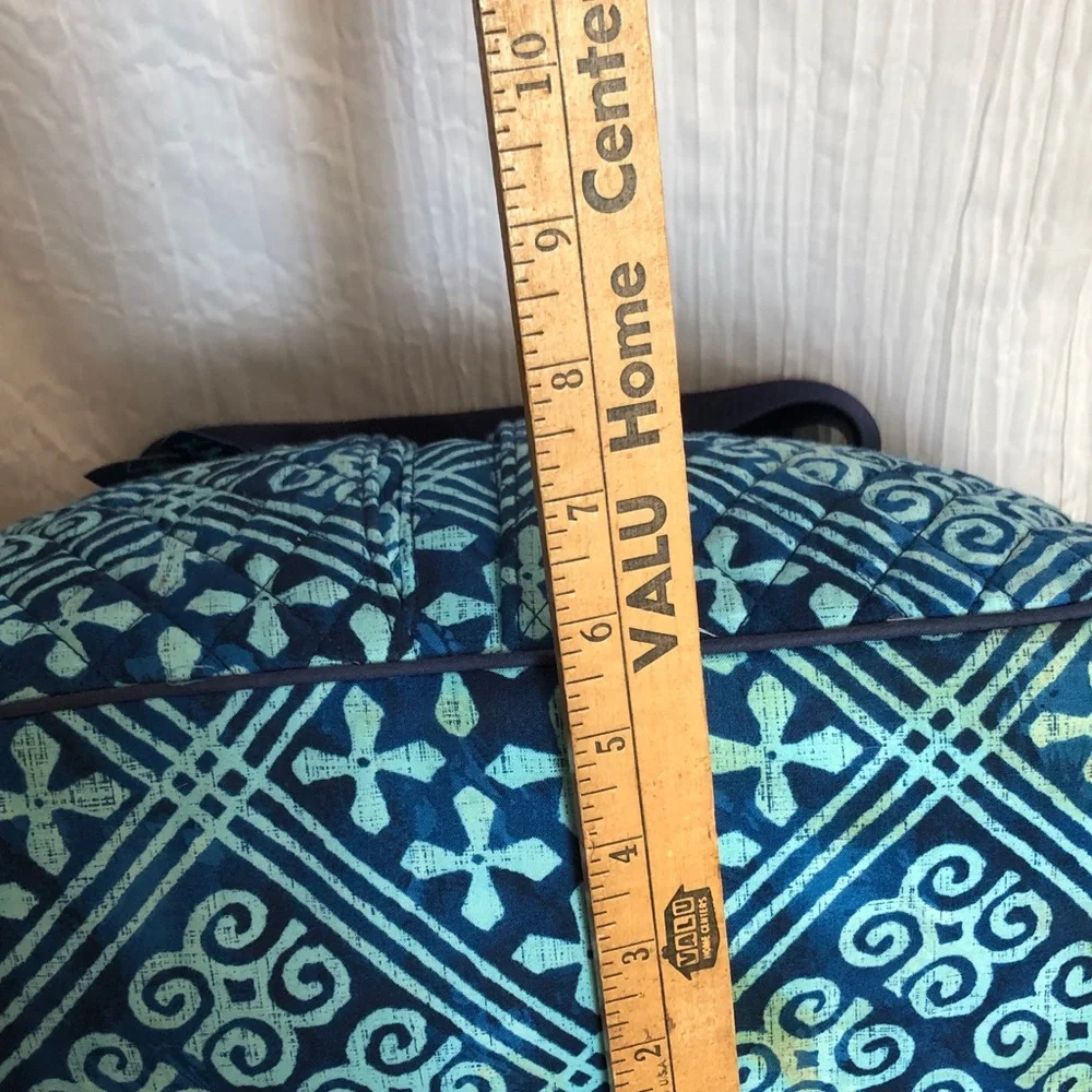 VERA BRADLEY Cuban Tiles large crossbody bag tote purse w/ adjustable strap